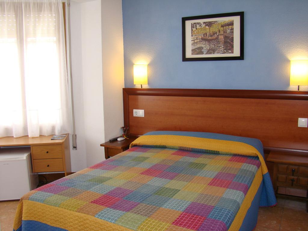 Hostal Platja Cambrils Cameră foto